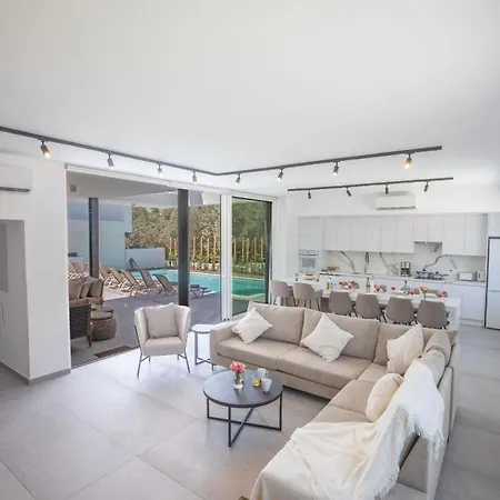 Holiday home Ferienvilla Kube 4 Fuer 12 Personen Auf Zypern *